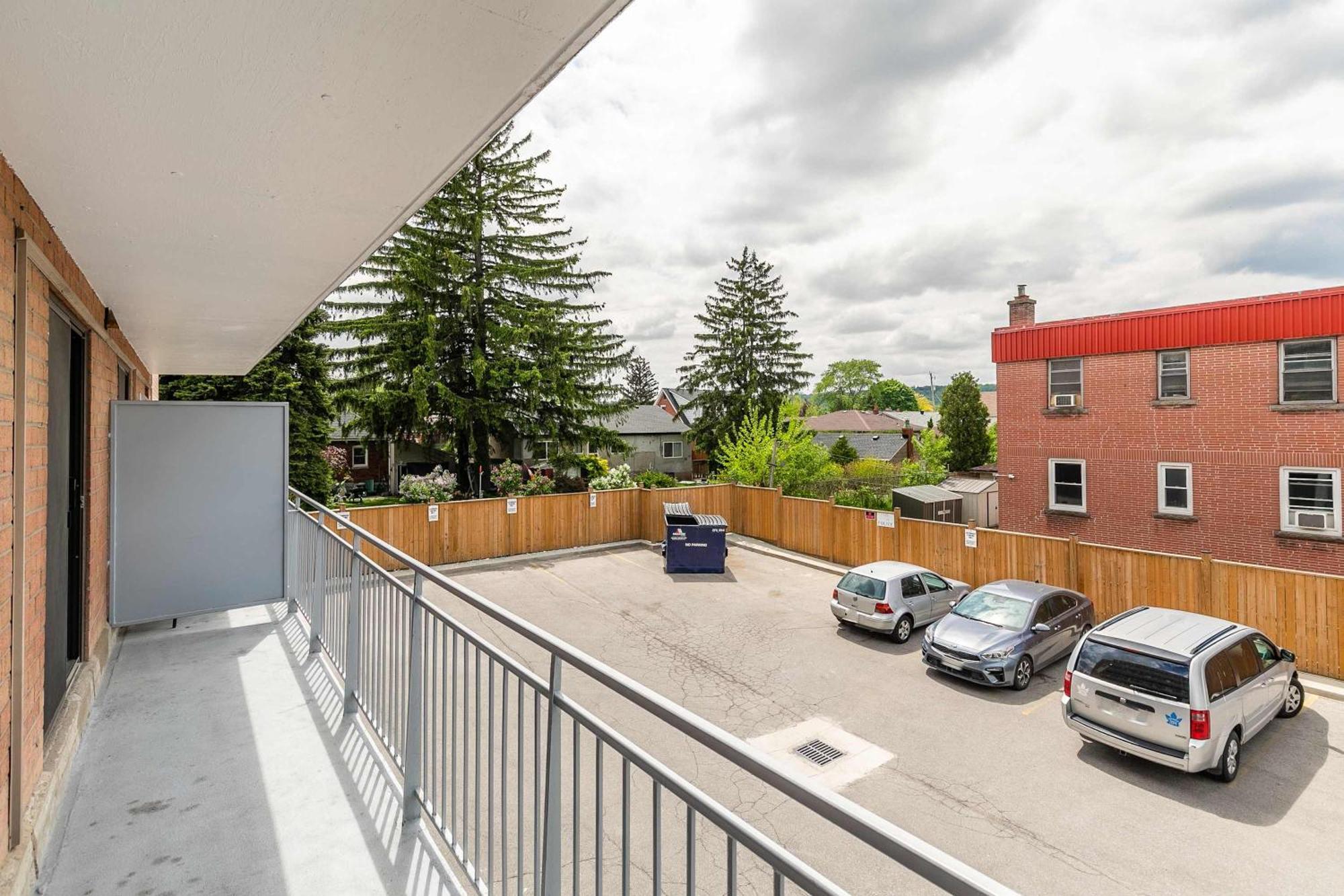 Glenview West Apartment W Patio - Near Downtown Hamilton Exterior foto